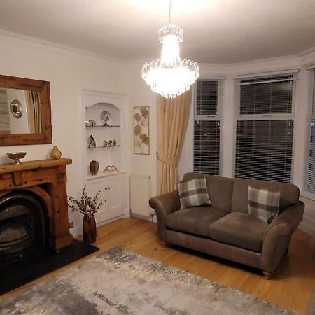 4 Private Bedroom House With 3 Parking Spaces Free Perth Eksteriør billede