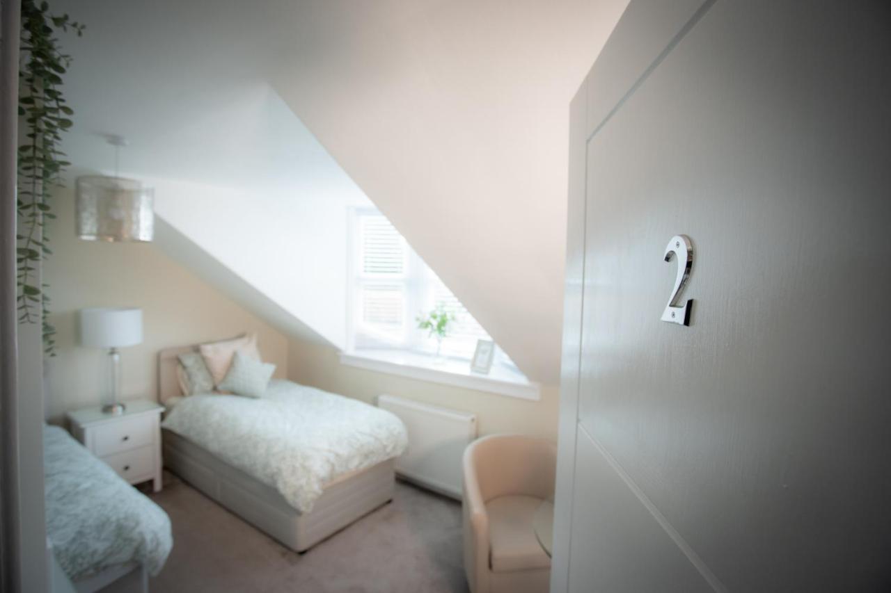 4 Private Bedroom House With 3 Parking Spaces Free Perth Eksteriør billede