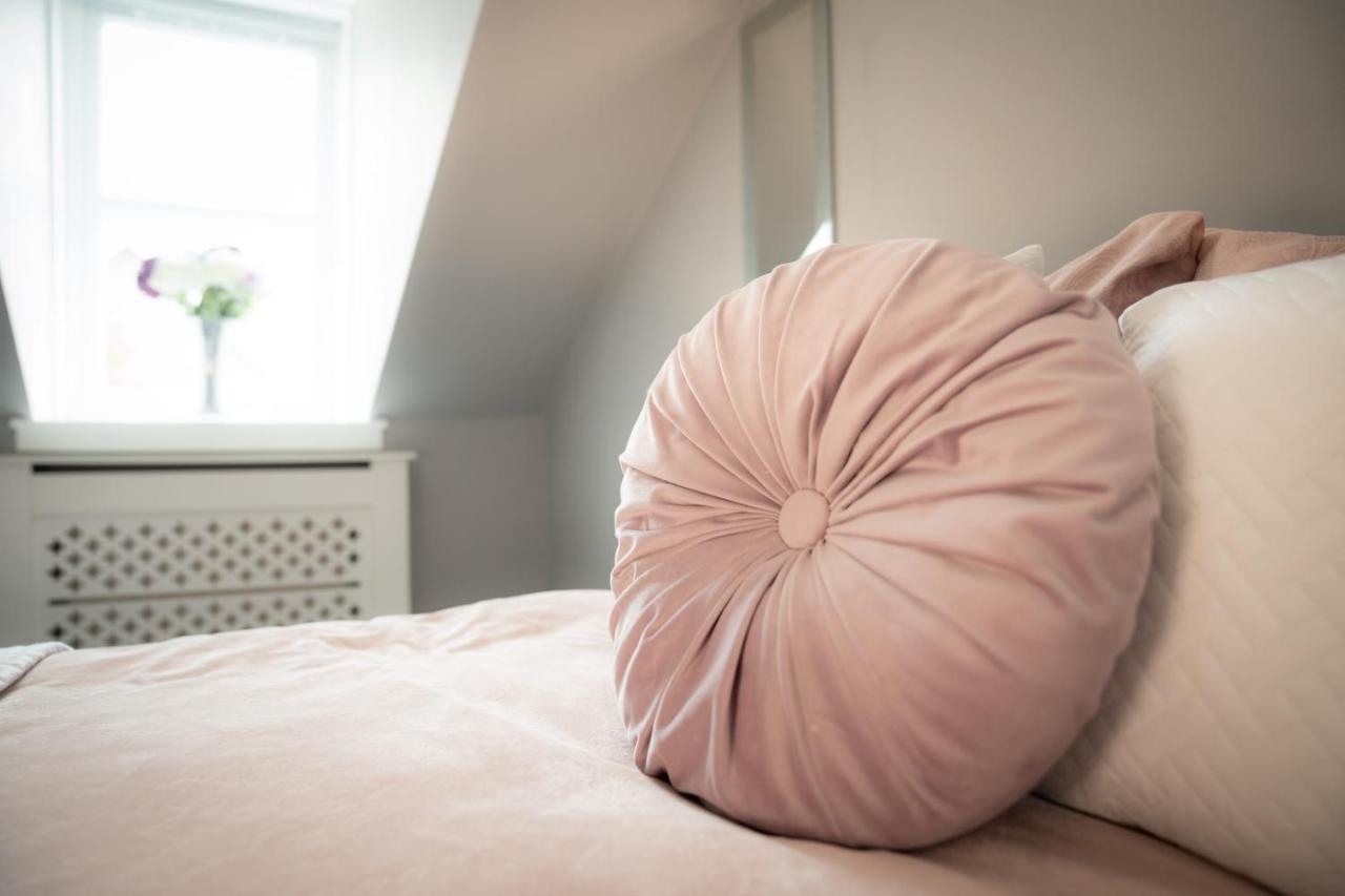 4 Private Bedroom House With 3 Parking Spaces Free Perth Eksteriør billede