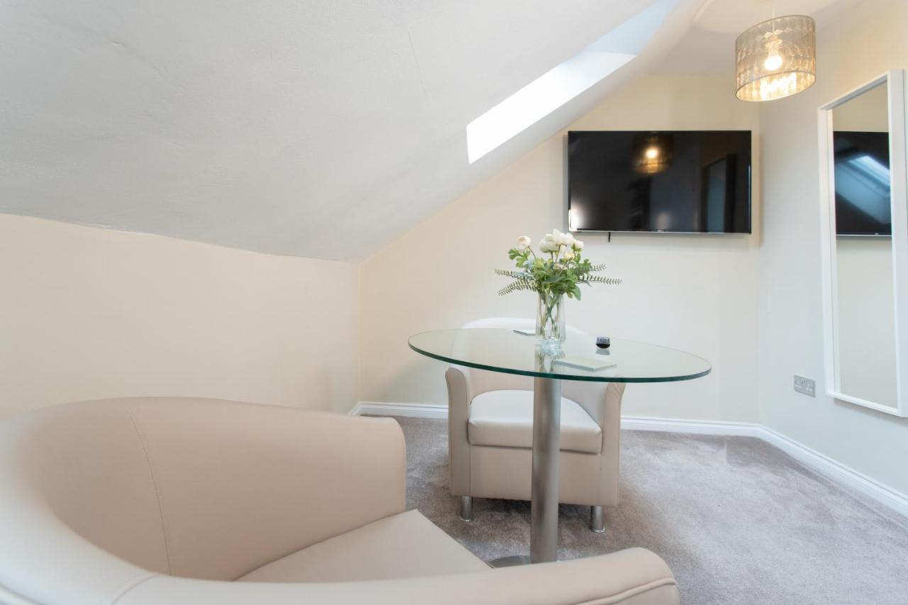 4 Private Bedroom House With 3 Parking Spaces Free Perth Eksteriør billede